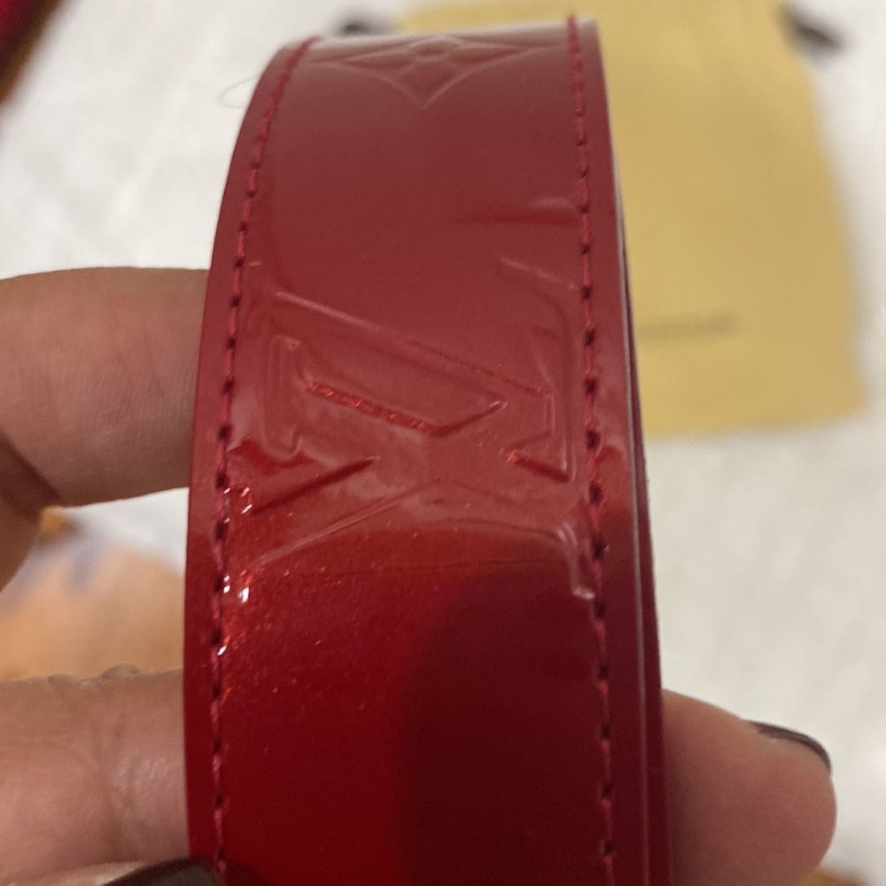 Louis Vuitton red patent belt - Picture 2 of 7